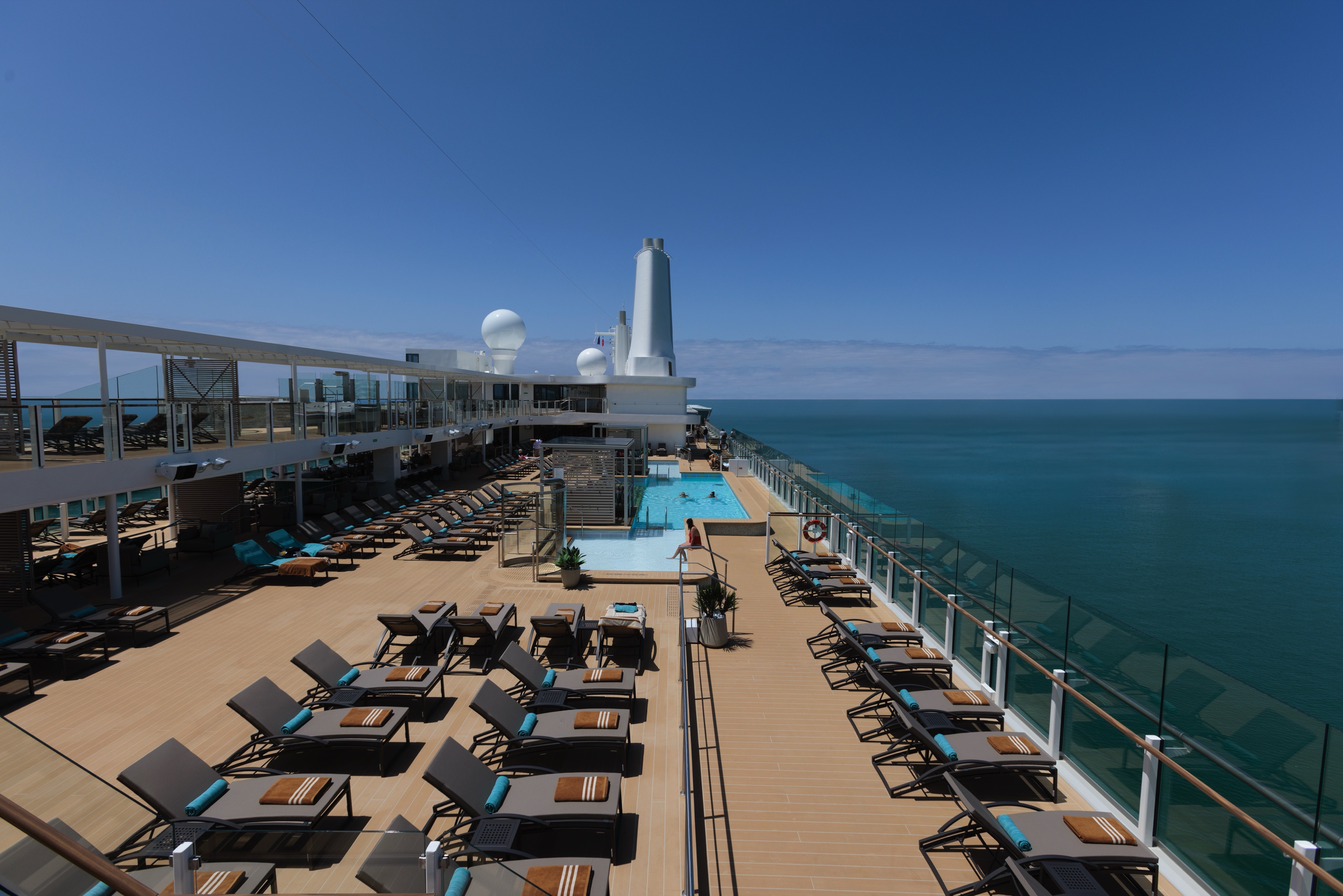 Silver Ray - The Pool Deck